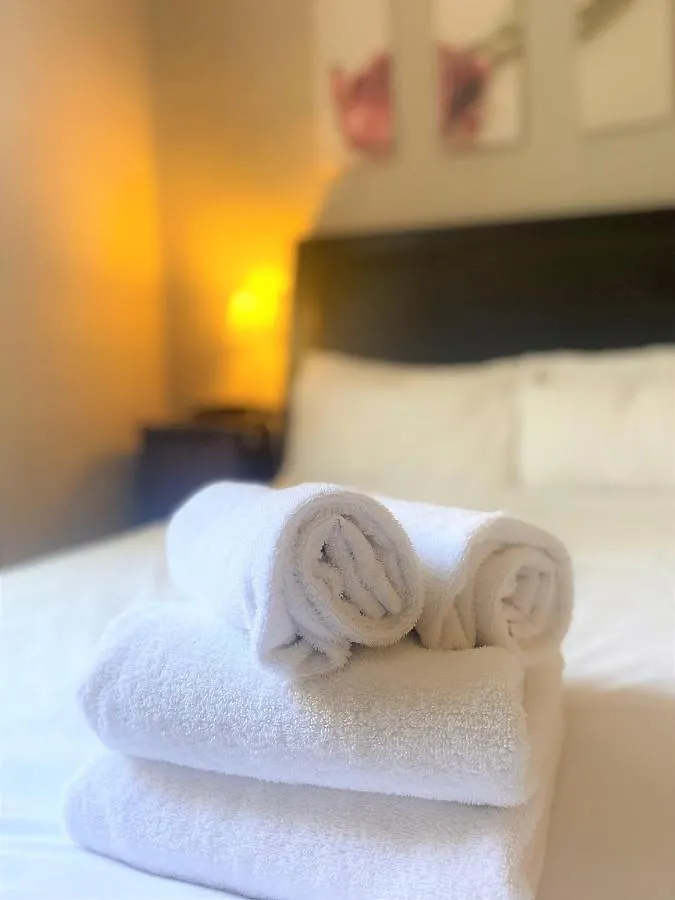 Elegant Georgian Apartment Near Clifton Village Bristol